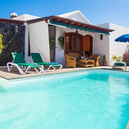 Alizuth Villa